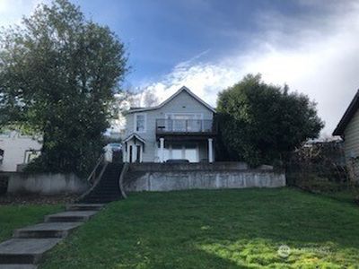 3047 22nd Avenue W, Seattle, WA, 98199