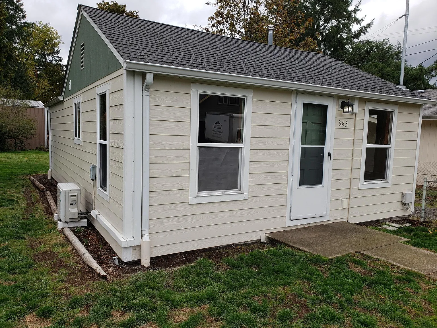 343 SW 7th Ave photo 1