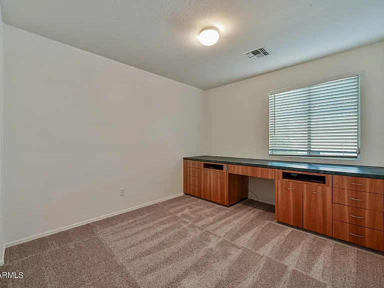 2607 E Anderson Dr — Photo 23