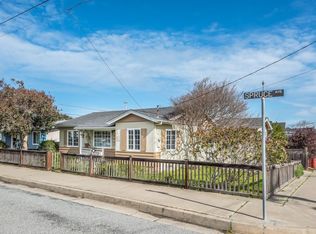 316 Spruce Ave, Pacific Grove, CA 93950