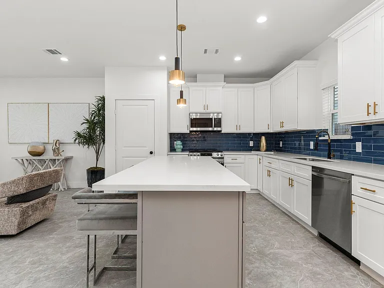 1515 Egypt St — Photo 10