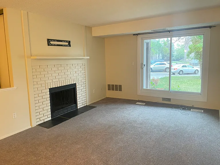41 Akins Dr — Photo 6