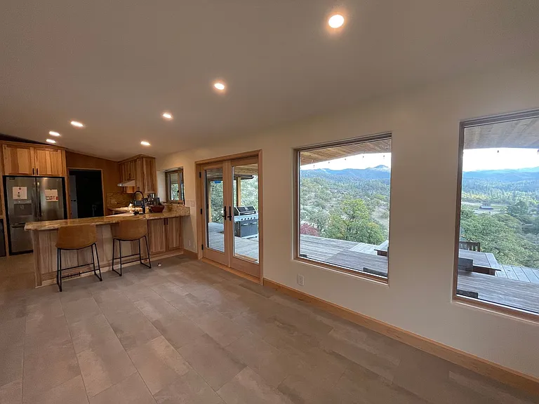 2103 Little Applegate Rd — Photo 31