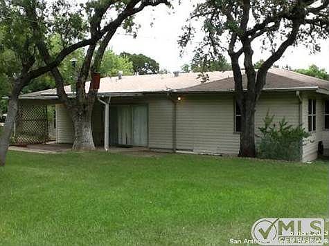 5th image of 945 Encino Dr