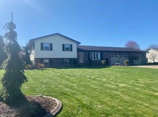 1200 Sunnyview Ln, Wooster, OH