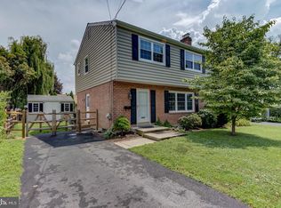 1902 Pershing Ave, Morton, PA 19070