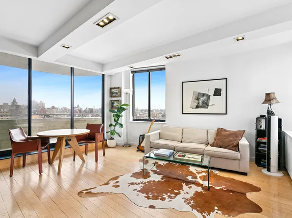 140 Charles Street image 1 of 6