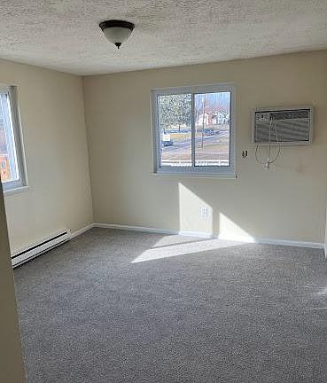 4th image of 1422 N Chapel St #1
