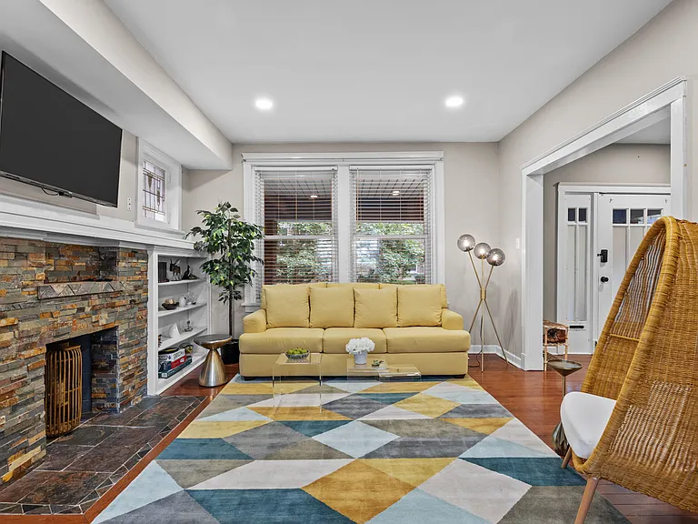 6125 Washington Blvd — Photo 5