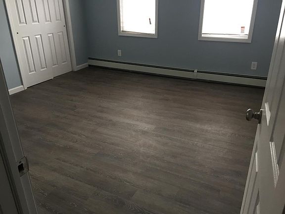 2nd image of 188 Hoover Ave Floor 3