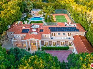 407 Robert Ln, Beverly Hills, CA 90210