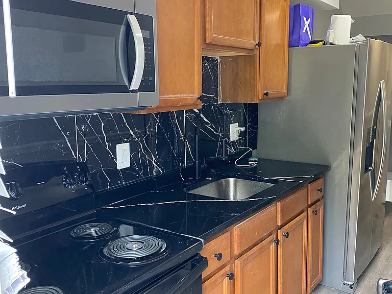 2848 Edgecombe Cir S — Photo 8