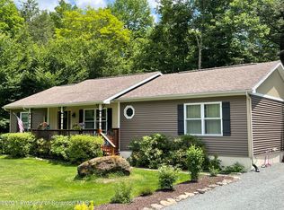 577 Lake Dr, Union Dale, PA 18470