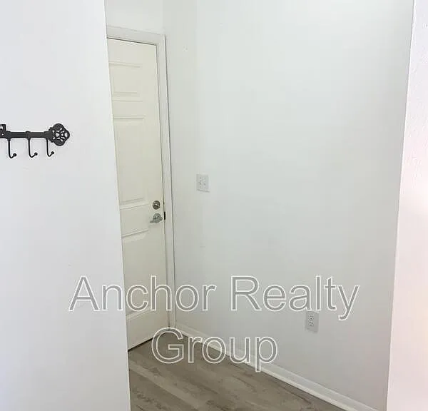 1009 Autumn Woods Ln #111 — Photo 3