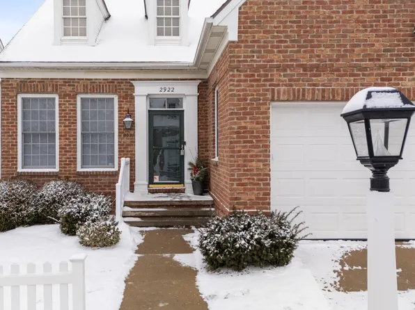 2922 Salem Dr, Ann Arbor, MI 48103