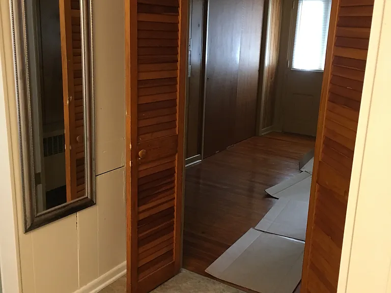 Entrance to small room from the bathroom