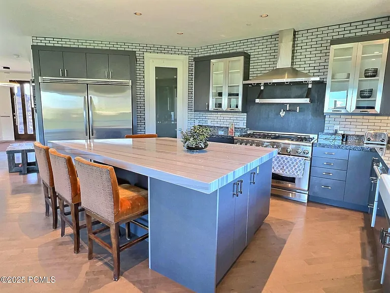 1135 E Lasso Trl — Photo 10