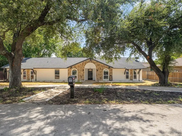 925 Lake North Dr, Rowlett, TX 75089