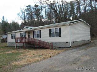 28 Spencer Rd, Candler, NC 28715