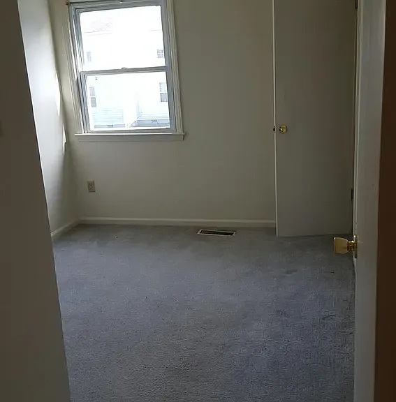 1862 Abbey Ln — Photo 9