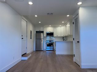 126 E Main St #B, Pt Jefferson, NY 11777