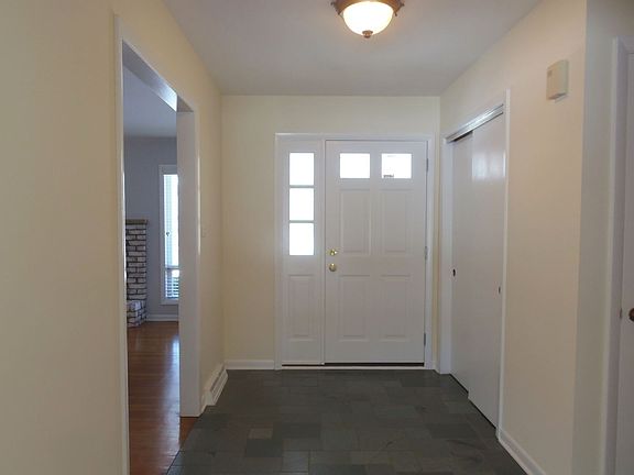 5th image of 1901 Strenger Ln
