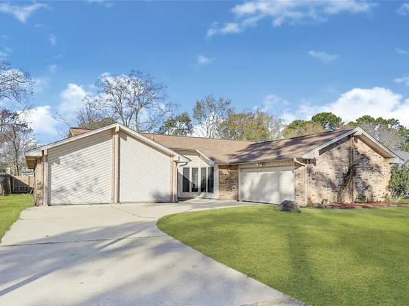 16127 Coral Bay St, Crosby, TX 77532