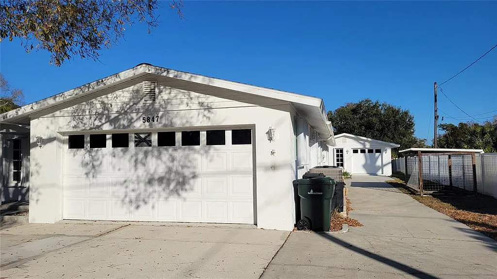 Building Photo - 5847 Venisota Rd