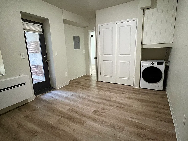 Bethune Lofts — Photo 30