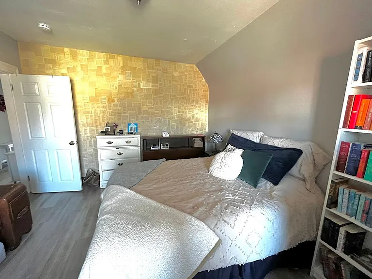 324 S Negley Avenue — Photo 16