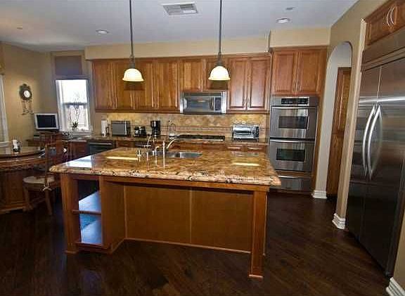 3rd image of 16833 Silver Crest Dr