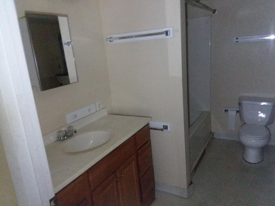 2nd image of 22 Windgate Dr