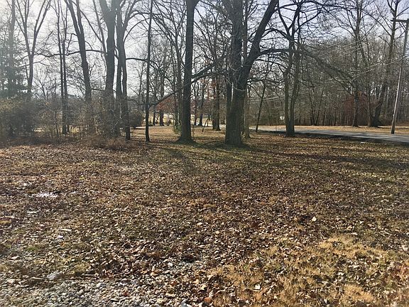 5th image of 2322 Poindexter Ln