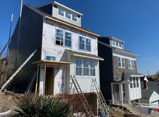 1660 Rutledge St, Mt Washington, PA 15211