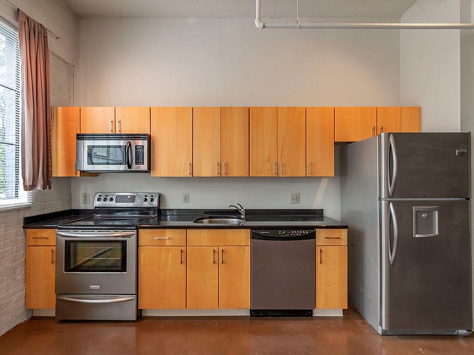 1st image of 412-426 S 13th St #202