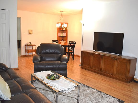 2nd image of 2243 W Nichols Rd #31B