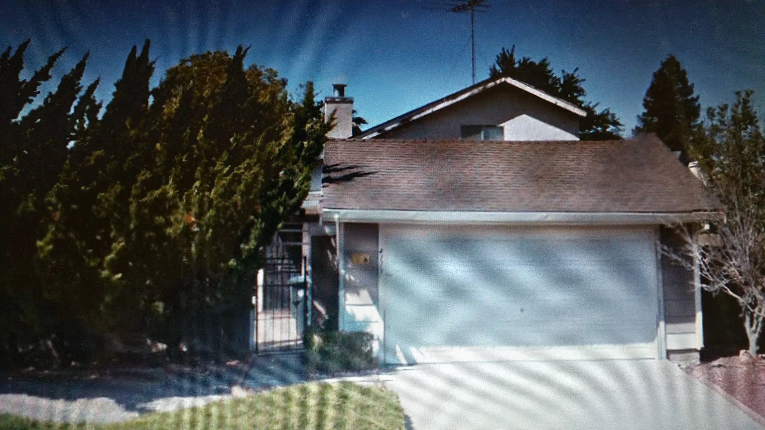 4113 Sunmeadow Dr photo 1