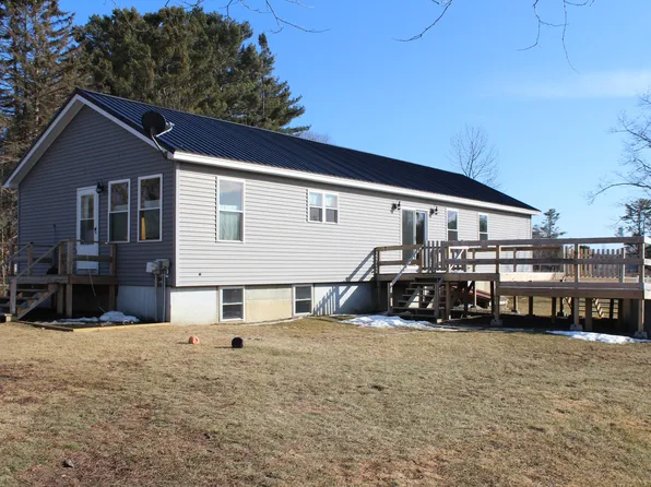 30 Bartlett Street, Gardiner, ME 04359