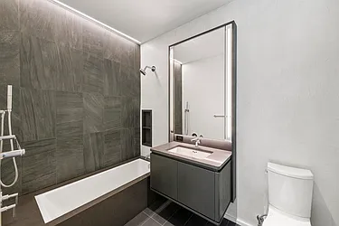 Rented by R New York