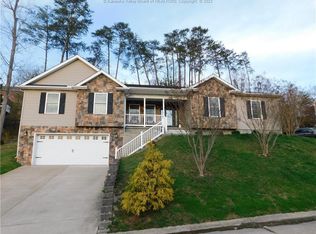 109 Southern Woods Dr, Charleston, WV 25309