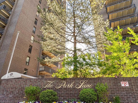 2nd image of 460 S Marion Pkwy APT 501C
