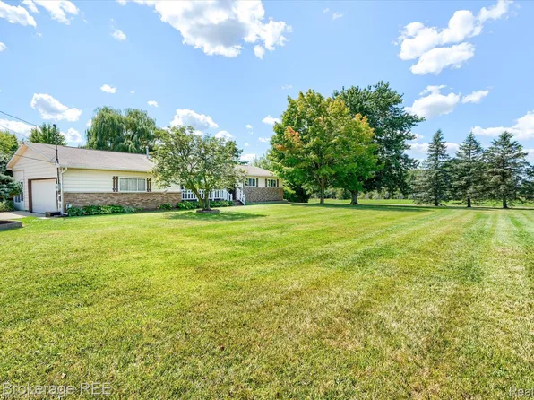9050 E Bristol Rd, Davison, MI 48423