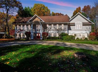5692 Lamplighter Dr, Girard, OH