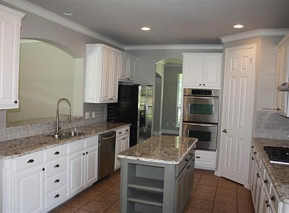 3rd image of 3017 Clearpoint Dr