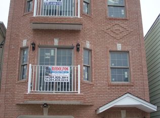 28 Leonard St FLOOR 2, Jersey City, NJ 07307