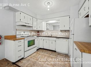 18180 Alpine Ct #C, Spring Lake, MI 49456