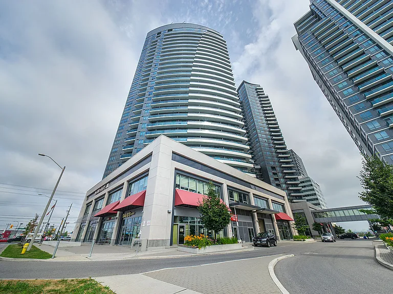 7161 Yonge St #1125 — Photo 1