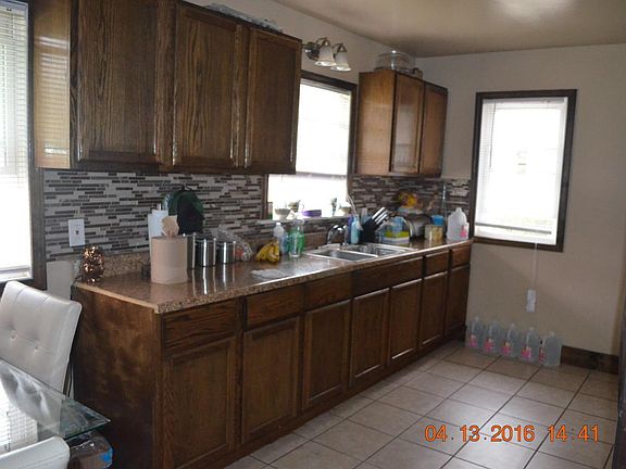3rd image of 1448 Hurd Ave