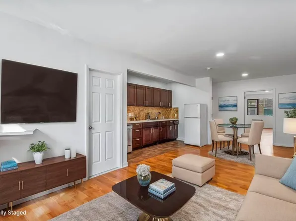 37 Jewel Street image 5 of 32