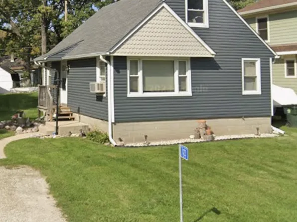 1123 Lucille Ave, Twin Lakes, WI 53181